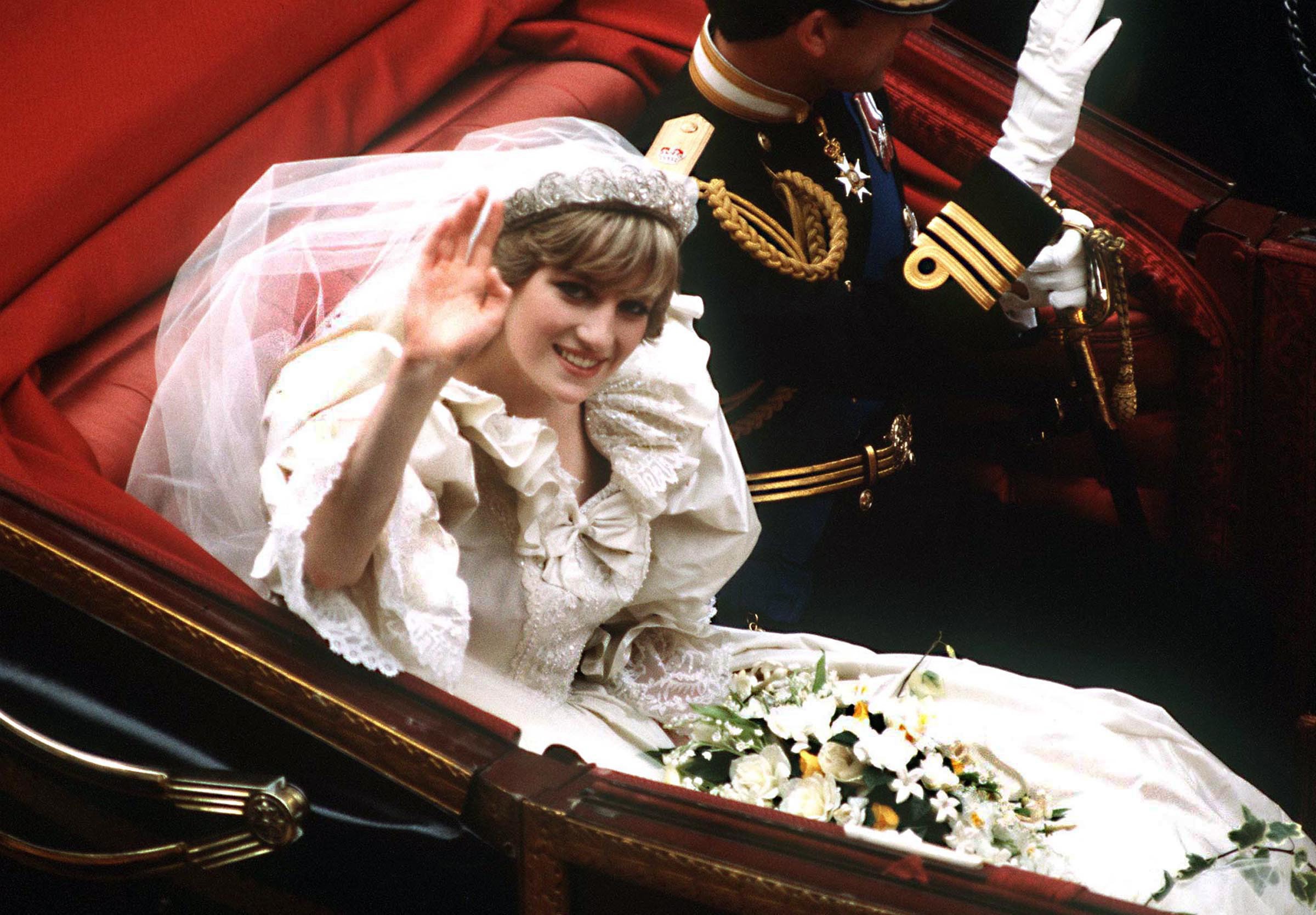 Princesa Diana e Príncipe Charles no dia de seu casamento, em 21 de julho de 1981 (Foto: Getty)