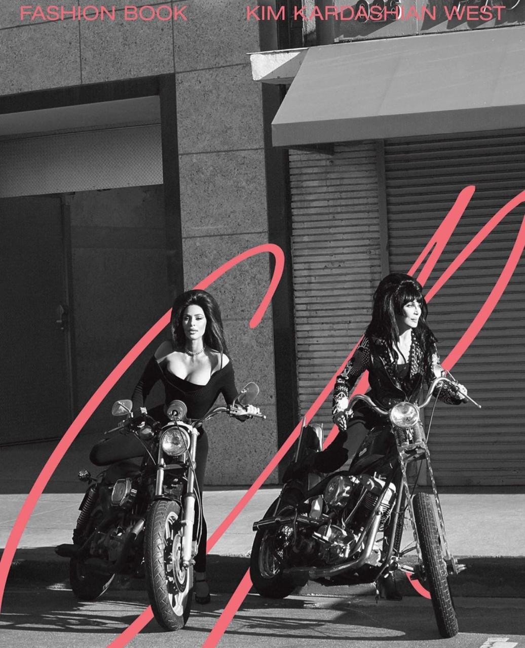 Kim Kardashian e Cher para o CR Fashion Book (Foto: Reprodução/ Instagram )