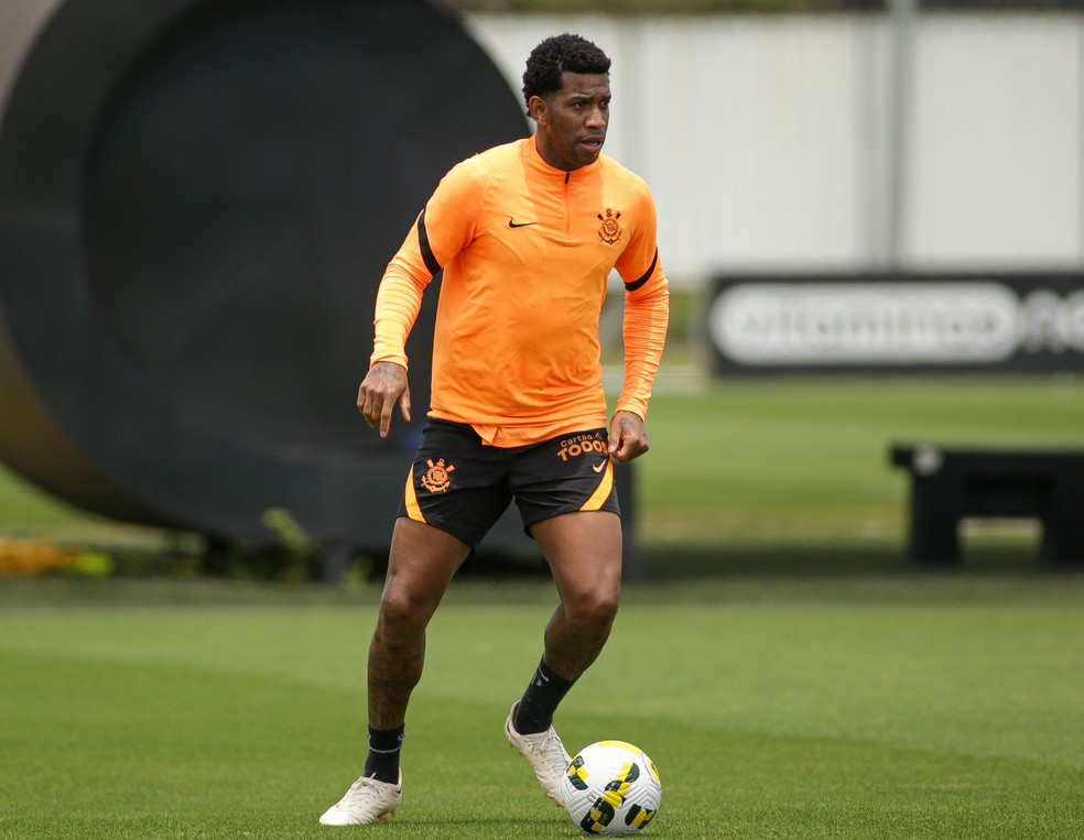 Gil em treino do Corinthians — Foto: Rodrigo Coca/Ag. Corinthians