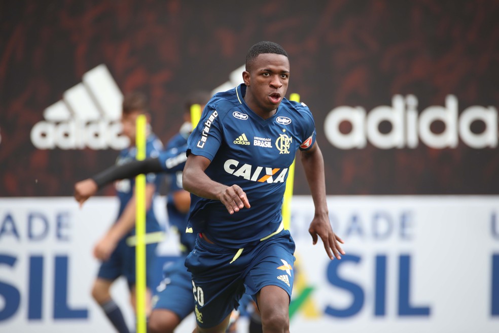 Vinicius Junior foi revelado na base do Flamengo (Foto: Gilvan de Souza/Flamengo)