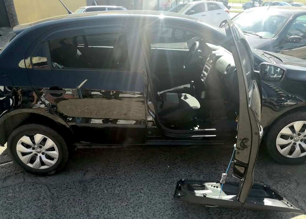 Grupo que saiu da capital utilizou um carro "dublê", que também foi apreendido — Foto: Polícia Militar/Divulgação