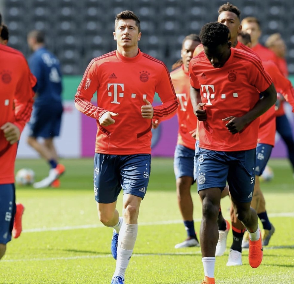Robert Lewandowski evita falar sobre o FIFA The Best, mas ...