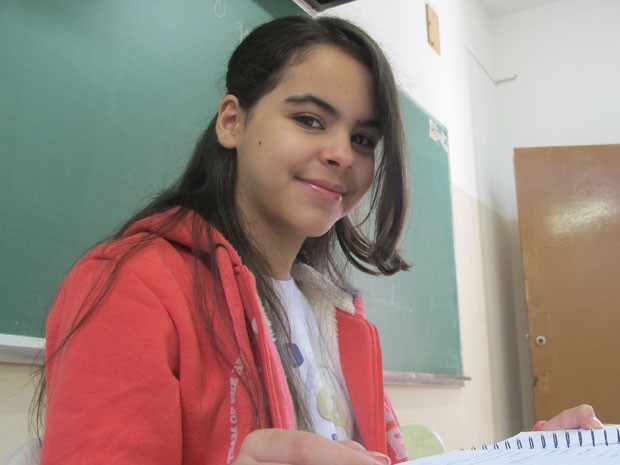 Vanessa Bezerra do Nascimento, de 12 anos, é aluna do VOA (Foto: Vanessa Fajardo/ G1)