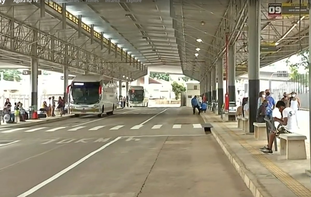 Terminal suburbano de Rio Preto realiza embarque e desembarque de passageiros após incêndio em