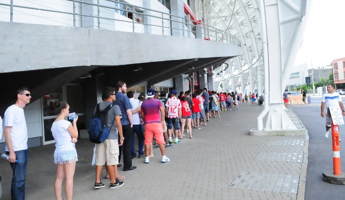 Mais de 70% dos ingressos para setor misto do Gre-Nal já foram vendidos