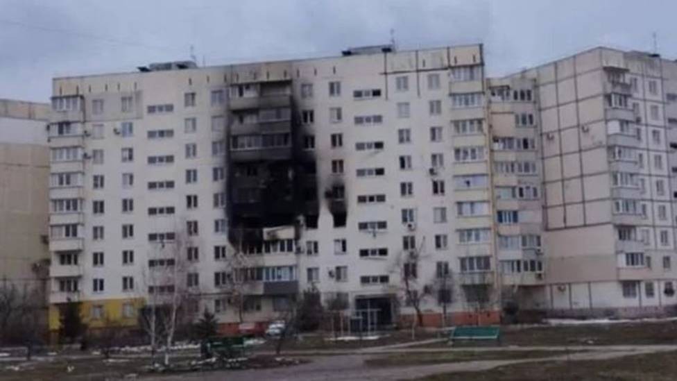 Ataques aéreos da Rússia devastam Mariupol e transformam cidade ucraniana em cinzas
