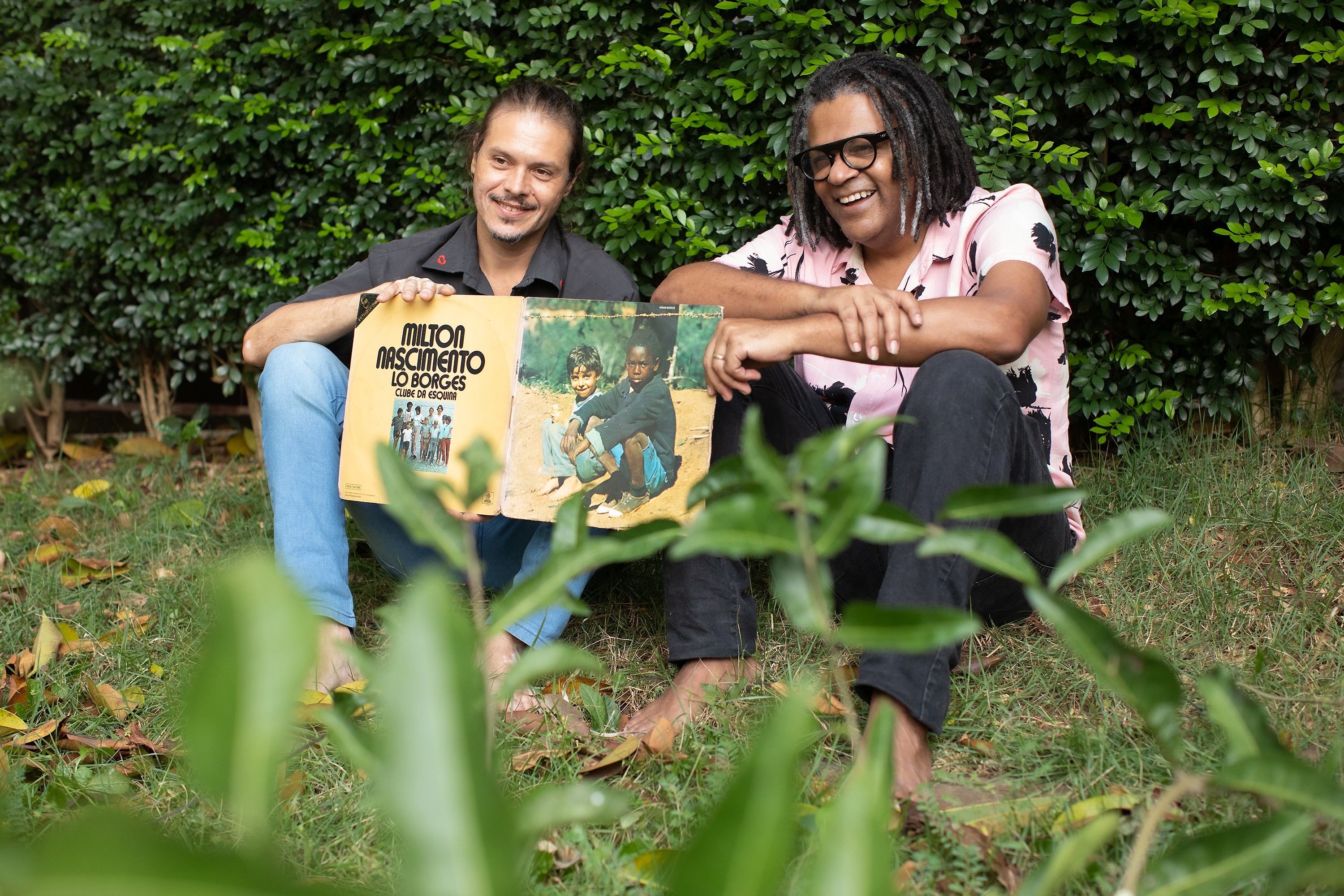 Gabriel Guedes e Gabriel Moura se encontram em 'Eternas esquinas', música em tributo ao 'clube' mineiro