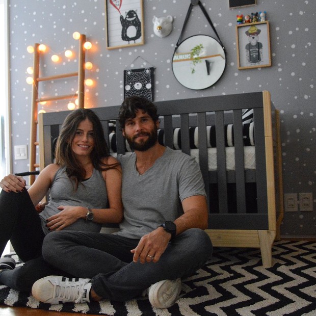 Dudu Azevedo e Fernanda Mader mostram o quarto de Joaquim (Foto: Reprodução/Instagram)