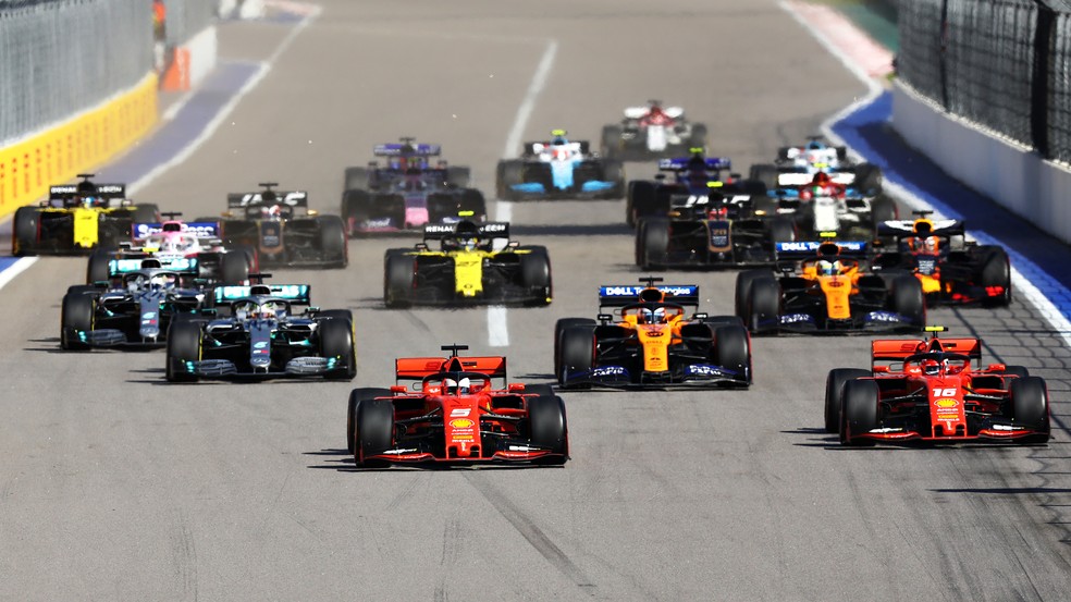 Largada do GP da Rússia, em Sochi — Foto: Getty Images