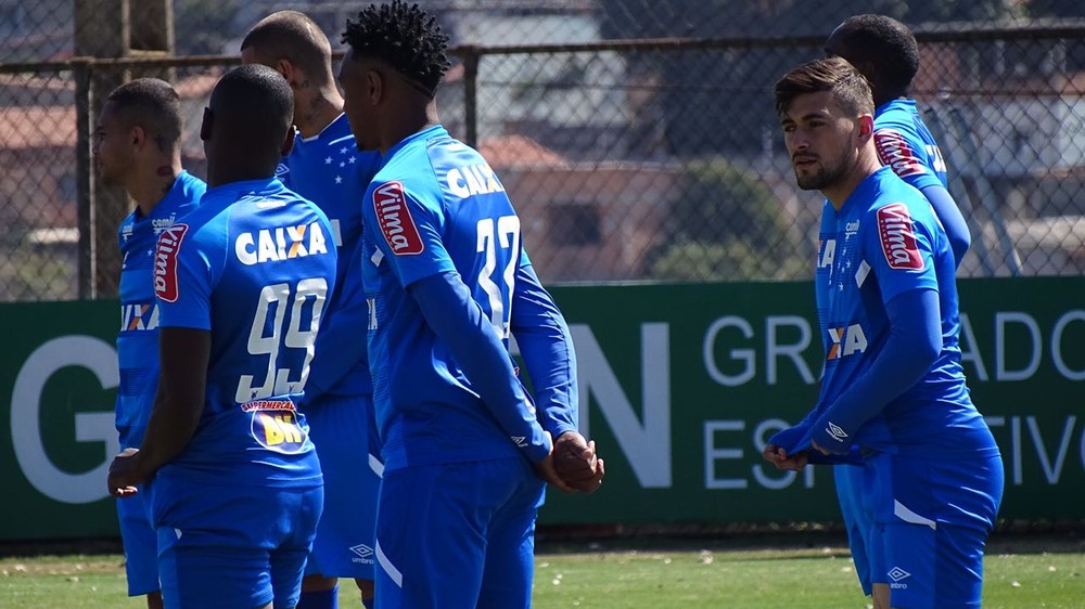 Com Arrascaeta e Manoel em campo, Cruzeiro fecha preparação para 5ª feira