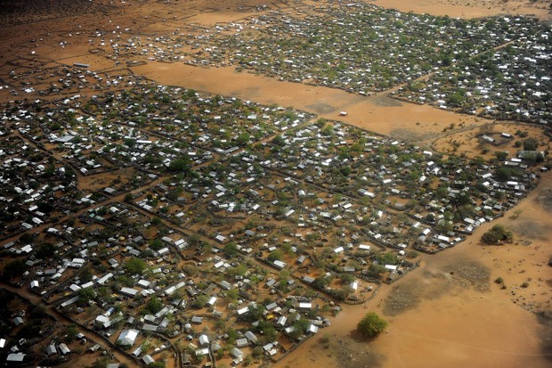 Foto de arquivo de julho de 2011 mostra o campo de refugiados Dadaab, o maior do mundo, no leste do Quênia (Foto: Tony Karumba/AFP/Arquivo)