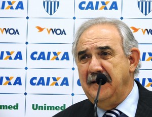 Avaí analisa nomes e aposta em boa relação com Grêmio para se reforçar