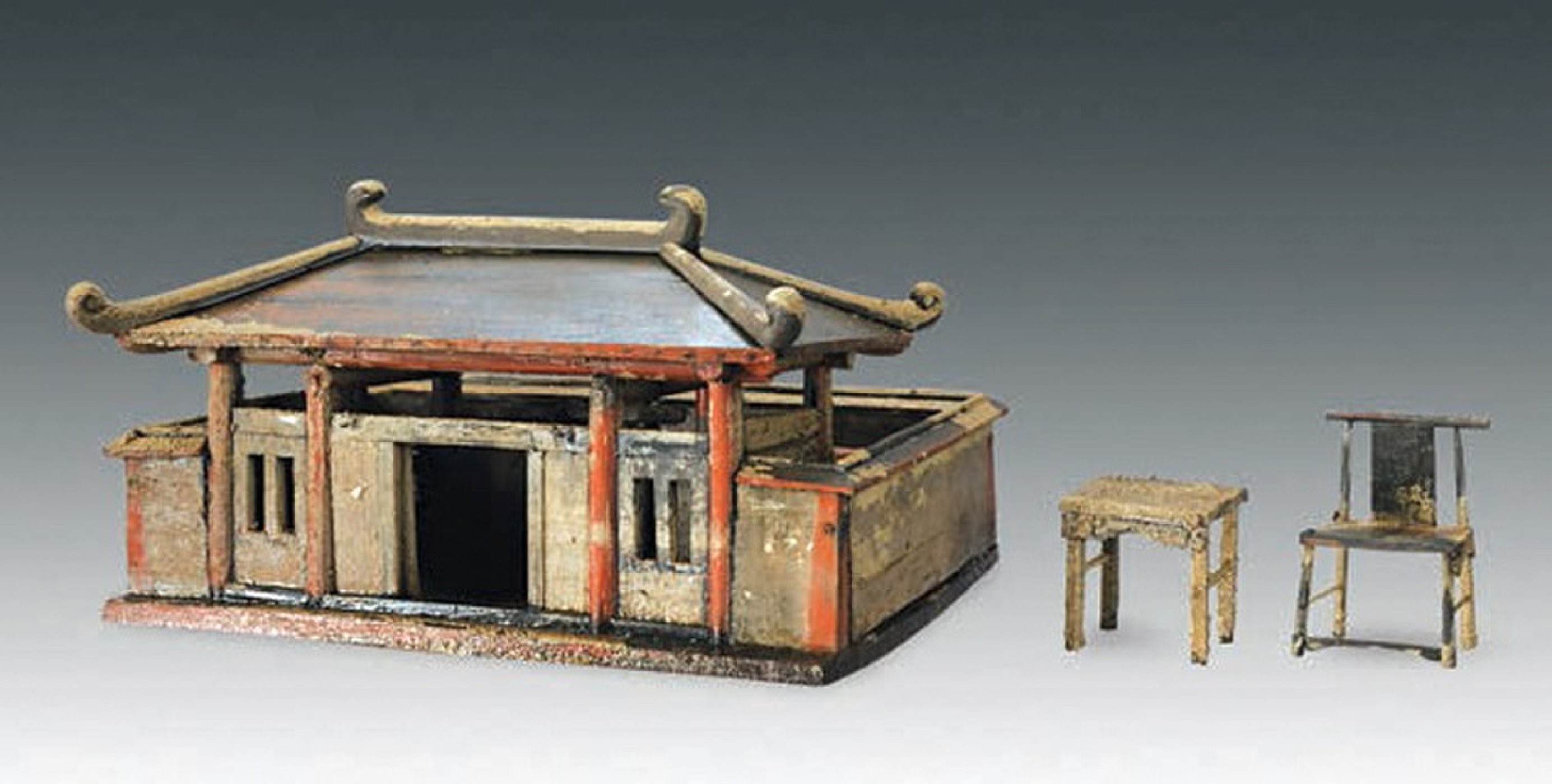 Miniatura de casa foi encontrada na tumba (Foto: Live Science / Chinese Cultural Relics)