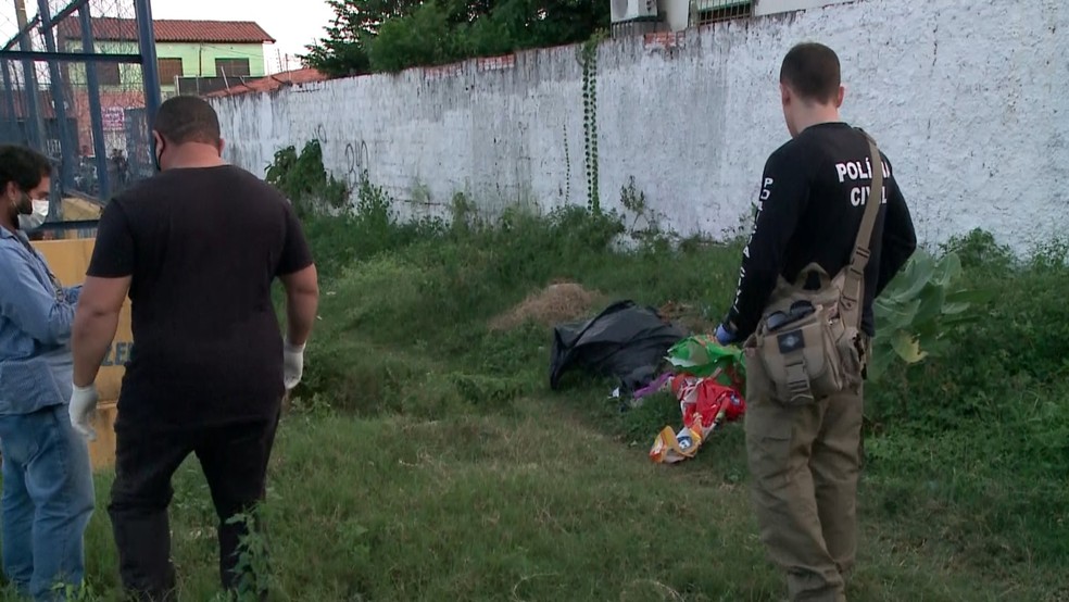 Polícia Civil foi acionada após populares encontrarem cabeça em Teresina — Foto: Reprodução/TV Clube