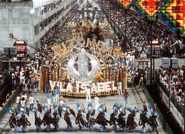 Desfile da Unidos de Vila Isabel em 1988 (Foto: Agência O Globo)