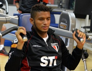 Sem Alvaro Pereira, Muricy vai dar chance a Reinaldo contra o Audax