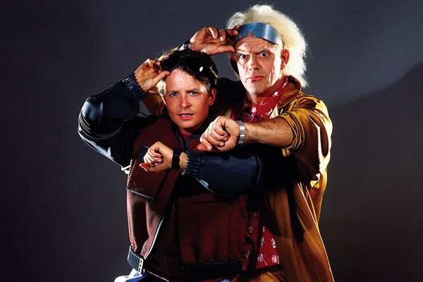 Michael J fox e Christopher Lloyd em De Volta Para o Futuro  (Foto: Divulgação )