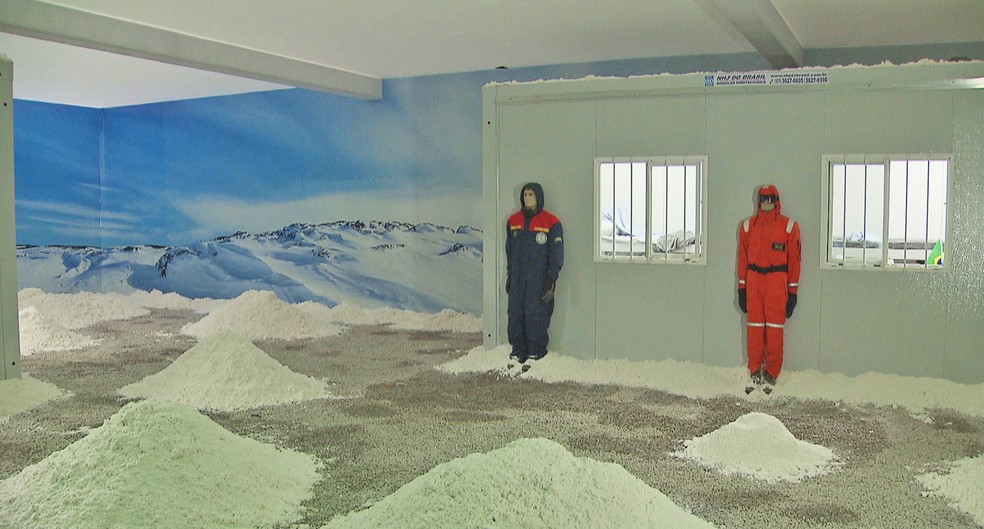 Simulação da estação Antártica na Vila Cidadã, em Brasília (Foto: TV Globo/Reprodução)