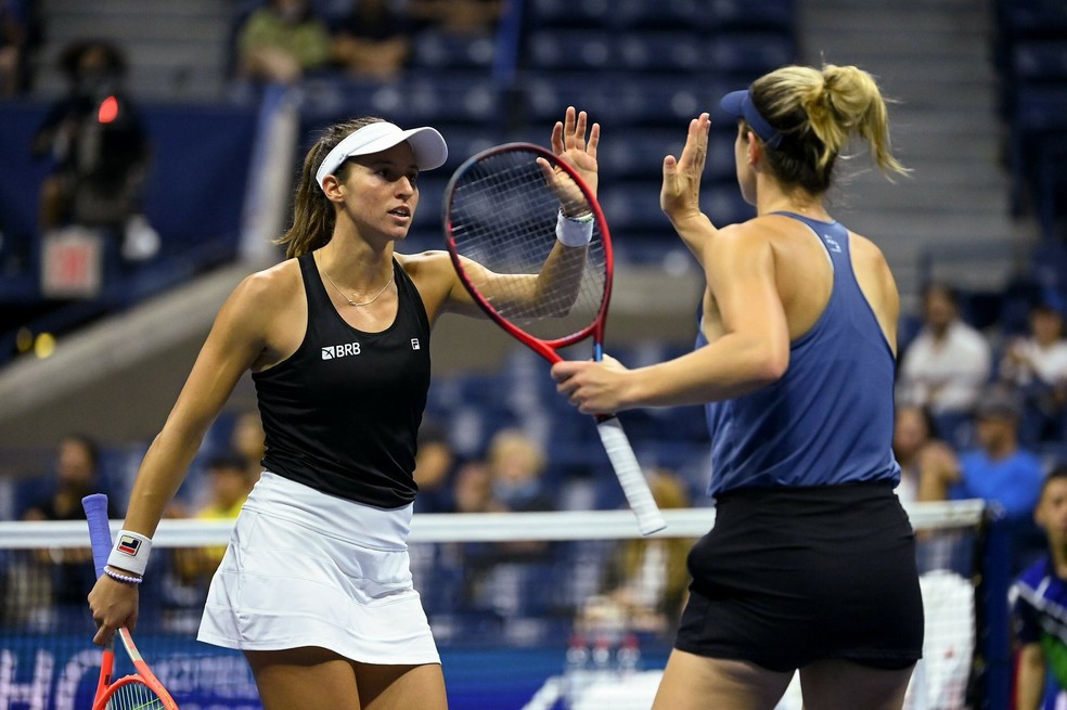 Luisa Stefani e Gabriela Dabrowski seguem firmes no US Open &mdash; Foto:  AONGphoto/USOpen