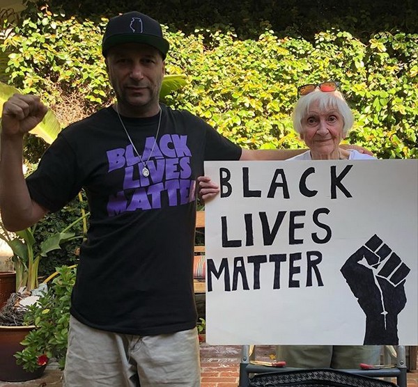 O músico Tom Morello em um dos protestos do movimento Black Lives Matter (Foto: Instagram)