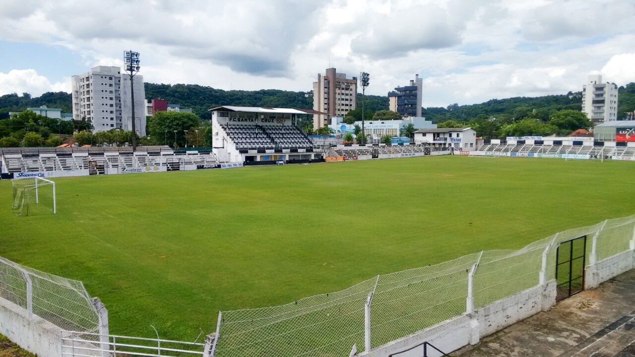 Clube e atleta denunciam homem que se passava por dirigente de futebol em Santa Cruz do Sul: 'Brincar com o nosso sonho'