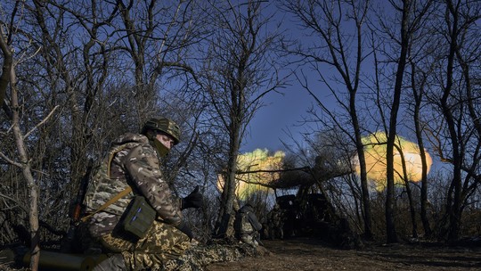 Rússia intensifica ofensiva no nordeste da Ucrânia
