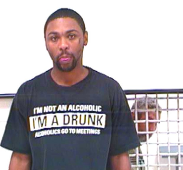 Timothy Duane Brown foi acusado de embriaguez em público (Foto: Osage County Jail/Divulgação )
