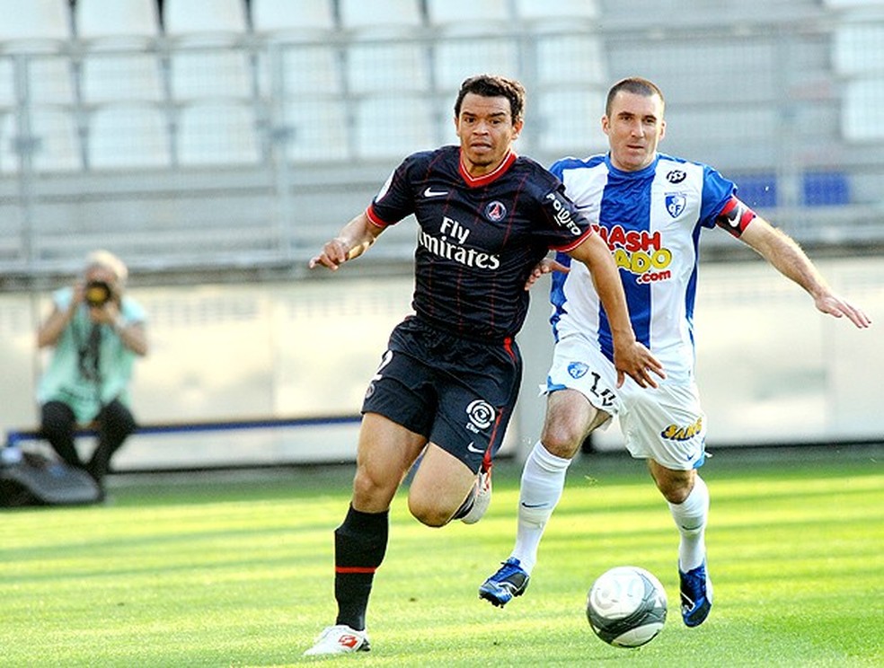 O lateral Ceará é atualmente o quinto brasileiro com mais jogos pelo PSG (Foto: AFP)