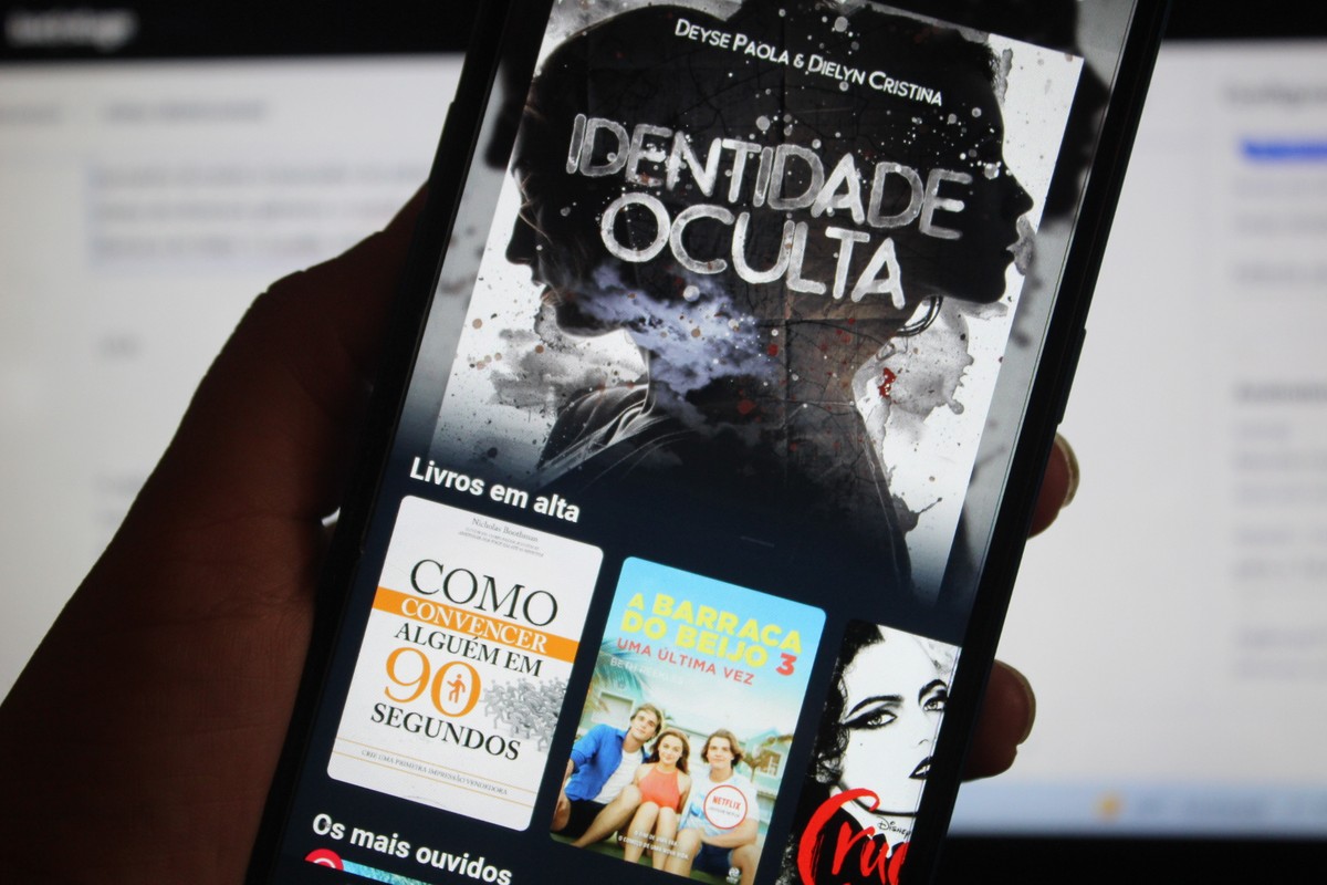 Livroh: saiba como usar o aplicativo para ler livro no celular de graça