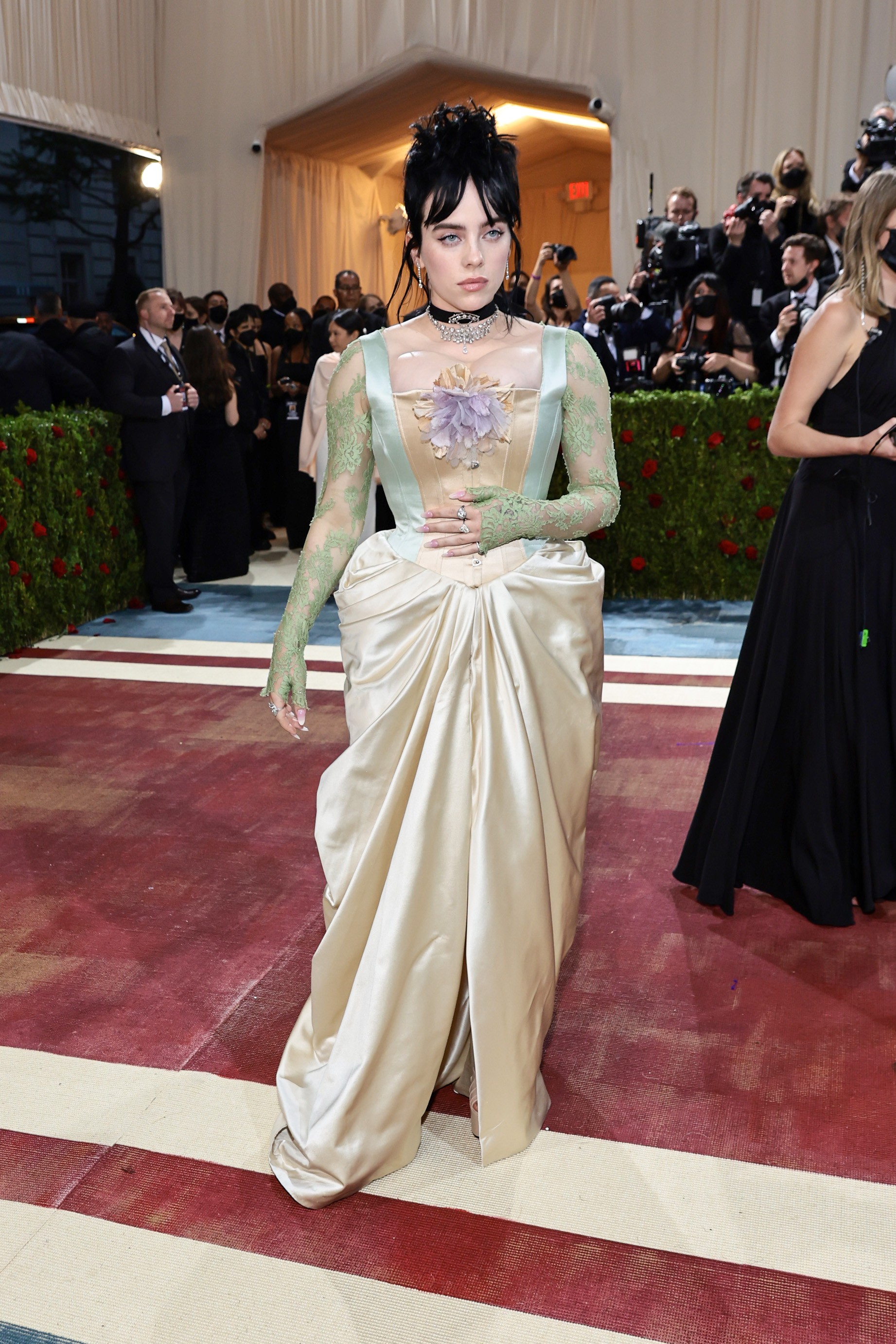 NEW YORK, NEW YORK - MAY 02: Billie Eilish attends The 2022 Met Gala Celebrating "In America: An Anthology of Fashion" at The Metropolitan Museum of Art on May 02, 2022 in New York City. (Photo by Jamie McCarthy/Getty Images) (Foto: Getty Images)