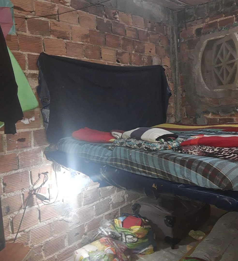Casa onde Patrícia e os filhos eram mantidos em cárcere privado  — Foto: Divulgação / SSP-BA