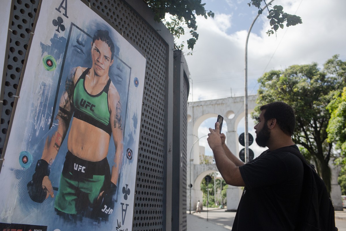 PokerStars celebra parceria com UFC e distribui cards de lutas pelo Rio