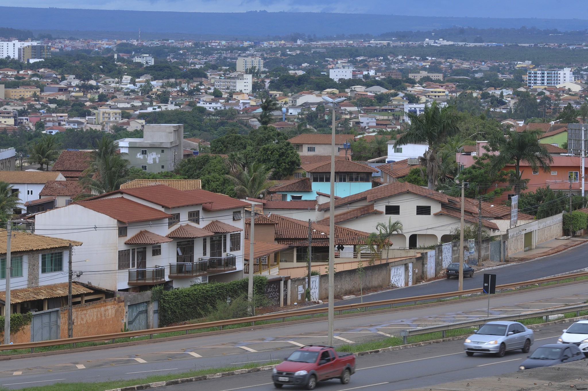Em ato no Planalto, Bolsonaro e GDF confirmam acordo para viabilizar regularizações em Vicente Pires
