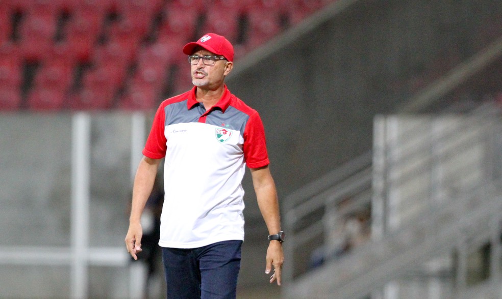 Paulo Júnior  espera que o Salgueiro consiga reagir na temporada (Foto: Marlon Costa / Pernambuco Press)