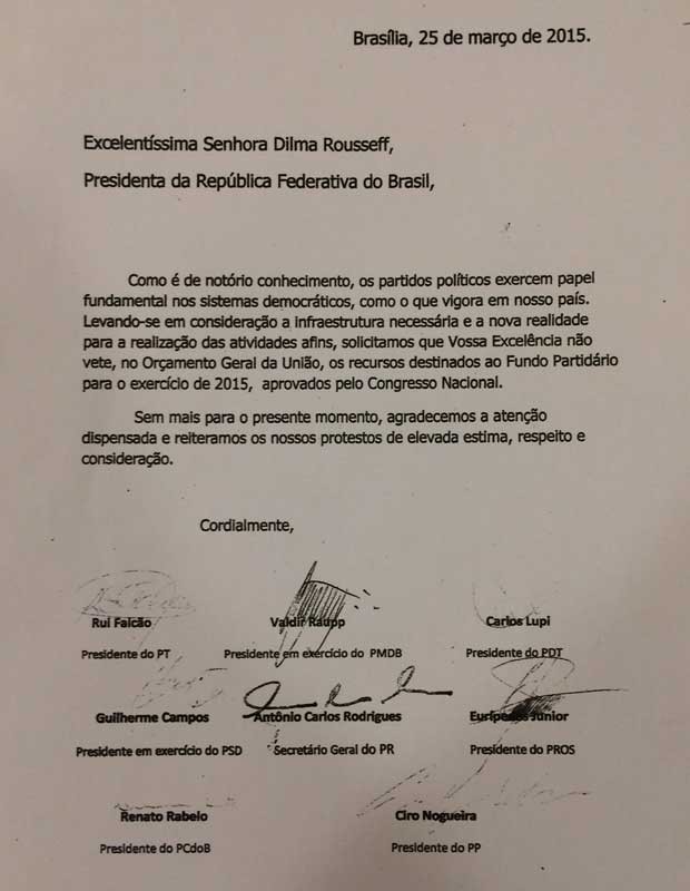 Documento assinado por oito partidos com pedido a Dilma para que aumento de repasse não seja vetado (Foto: Reprodução)