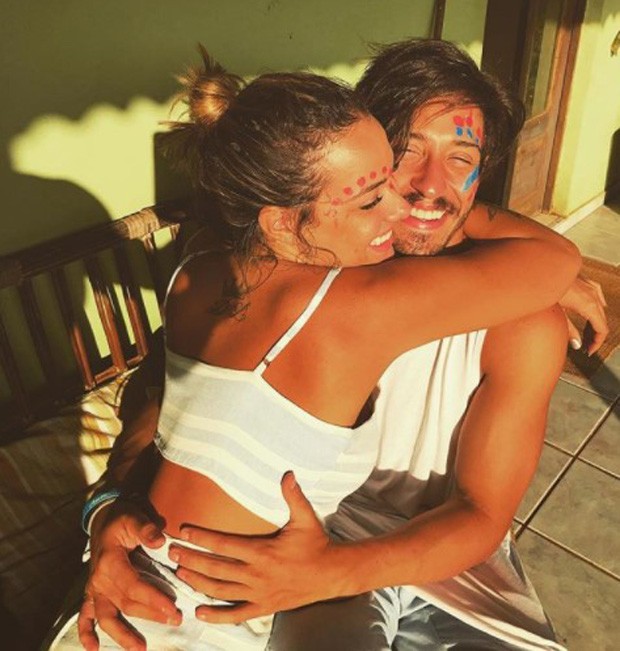 Carol Dantas e o namorado, Vini Martinez (Foto: Reprodução/Instagram)