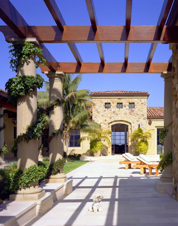 Casa com inspiração mediterranea em Los Angeles (Foto: Erhard Pfeiffer / divulgação)