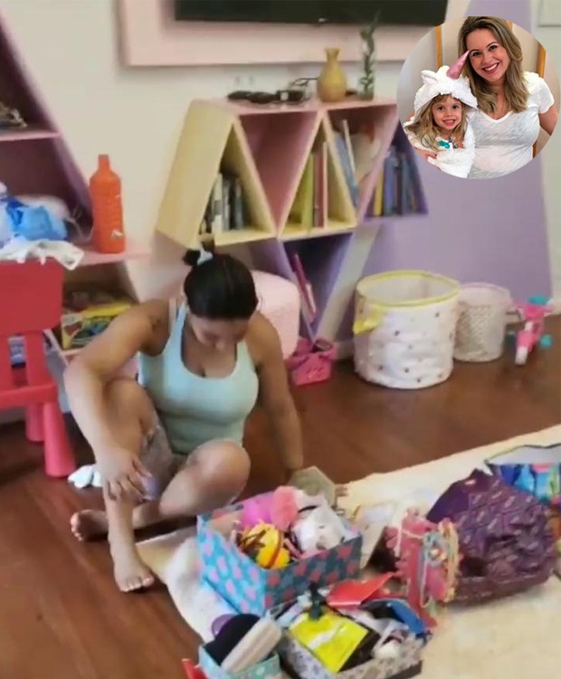 Mari Bridi arruma os brinquedos da filha, Aurora. Conheça a decoração do quartinho (Foto: Instagram/ Reprodução)
