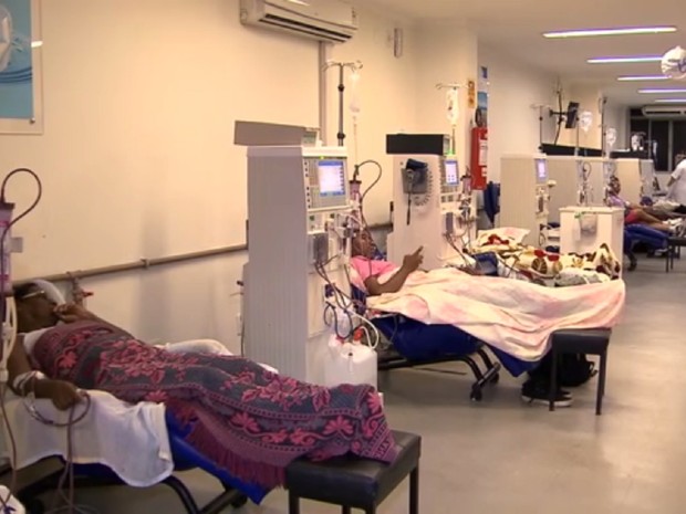 Sala de hemodiálise no Hospital Regional de Sobradinho, no Distrito Federal (Foto: TV Globo/Reprodução)