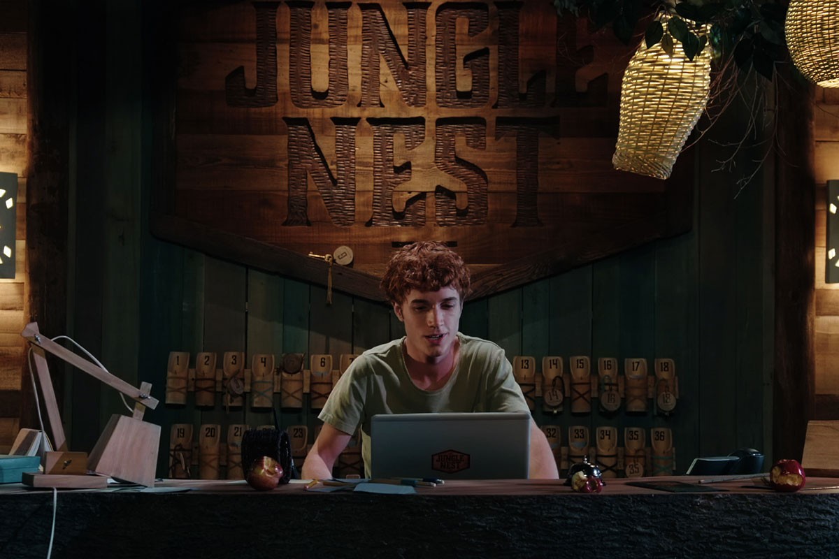 Santiago Magariños como Julio, de 'Jungle Nest' (Foto: Divulgação)