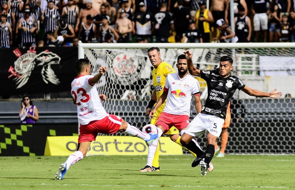 Bragantino x Corinthians — Foto: Marcos Ribolli