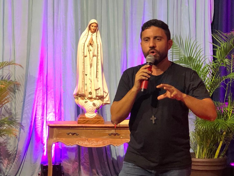 Herlon celebra anualmente a Caminhada com Maria nas ruas de Fortaleza; neste ano, evento será virtual — Foto: Arquivo pessoal
