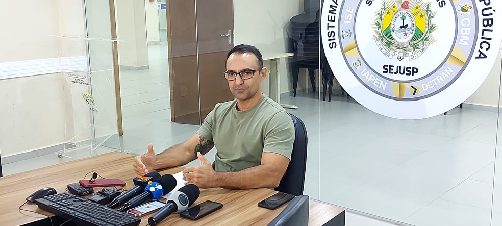 Coronel Evandro Bezerra fala sobre resgate de turistas na fronteira  — Foto: Murilo Lima/Rede Amazônica Acre