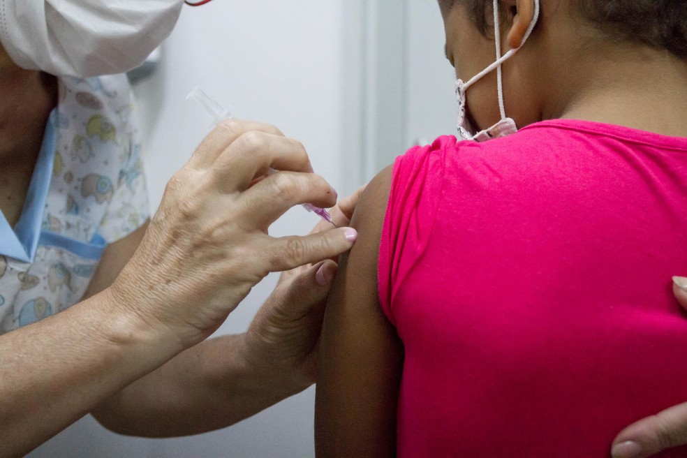 Vacinação contra a Covid-19 em Limeira (SP), no interior de São Paulo.  — Foto: ROBERTO GARDINALLI/FUTURA PRESS/ESTADÃO CONTEÚDO