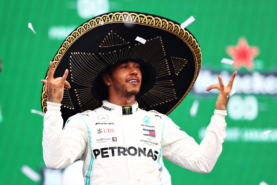 Lewis Hamilton vence no México e fica a apenas quatro pontos do hexacampeonato na Fórmula 1