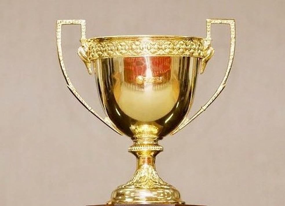 TrofÃ©u do Carioca 2018 que serÃ¡ erguido por Vasco ou Botafogo no MaracanÃ£ (Foto: Ãšrsula Nery/FERJ)