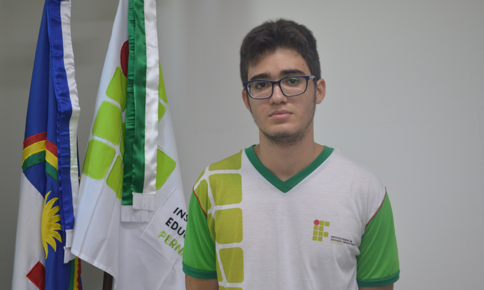 Estudante de Caruaru conquistou 1º lugar na OBA (Foto: Divulgação/IFPE)