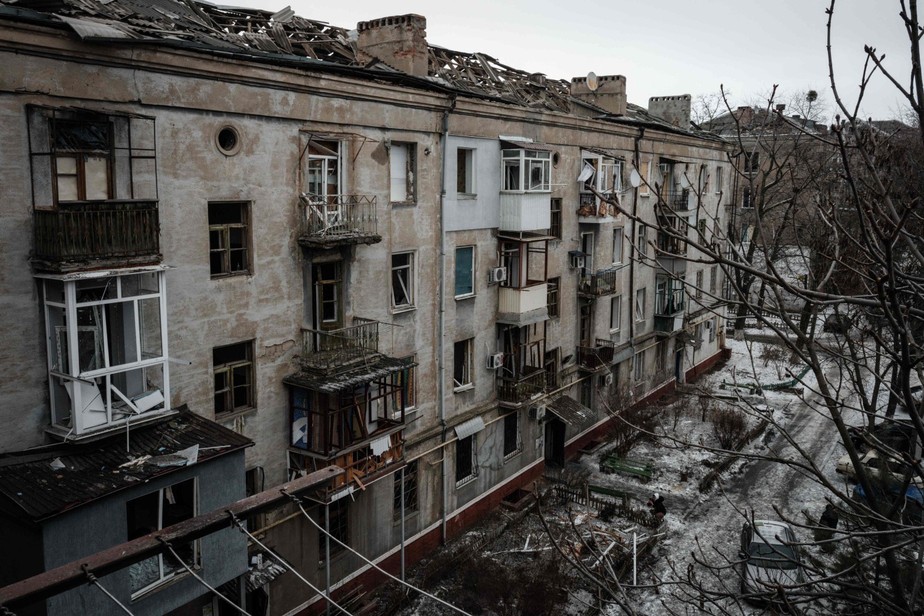 Prédio residencial atingido por míssil russo em Kramatorsk, na Ucrânia