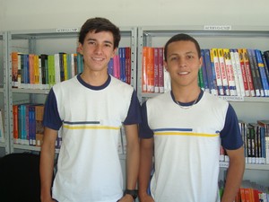 Marcos e Lenardo são amigos há seis anos e vão disputar vagas para Engenharia Industrial Madeireira (Foto: Jéssica Pimentel / G1)