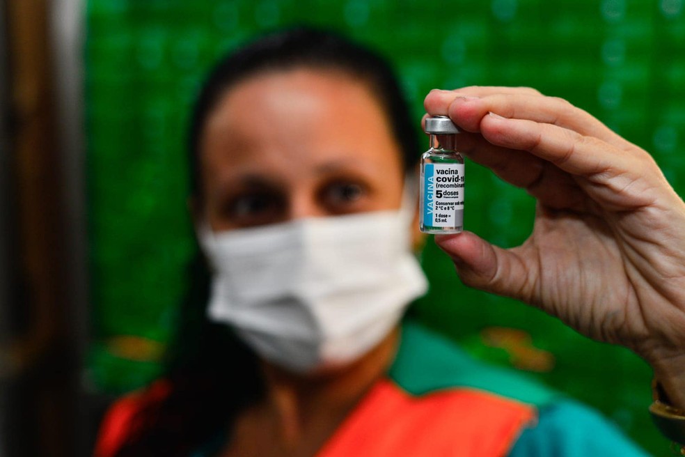 Vacinação em Fortaleza segue com nascidos entre os anos 1990 a 1993. — Foto: Governo do Estado/ Divulgação